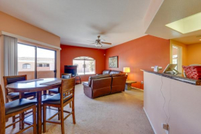 Quiet Phoenix Condo Near Westgate and Hiking Areas